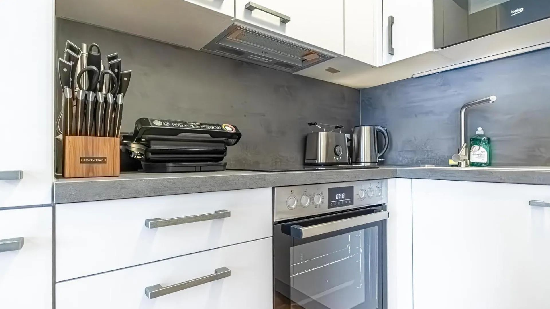 9-Min To City Center, Comfy 1Br And 1Lr With Balcony Vienna