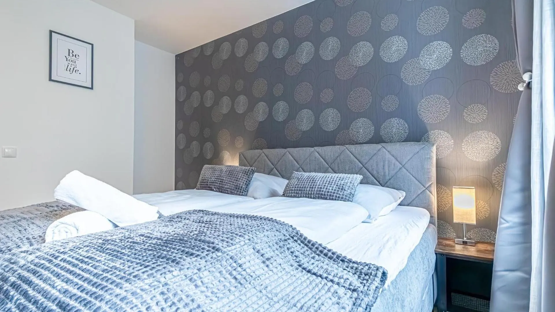 9-Min To City Center, Comfy 1Br And 1Lr With Balcony Vienna 0*,