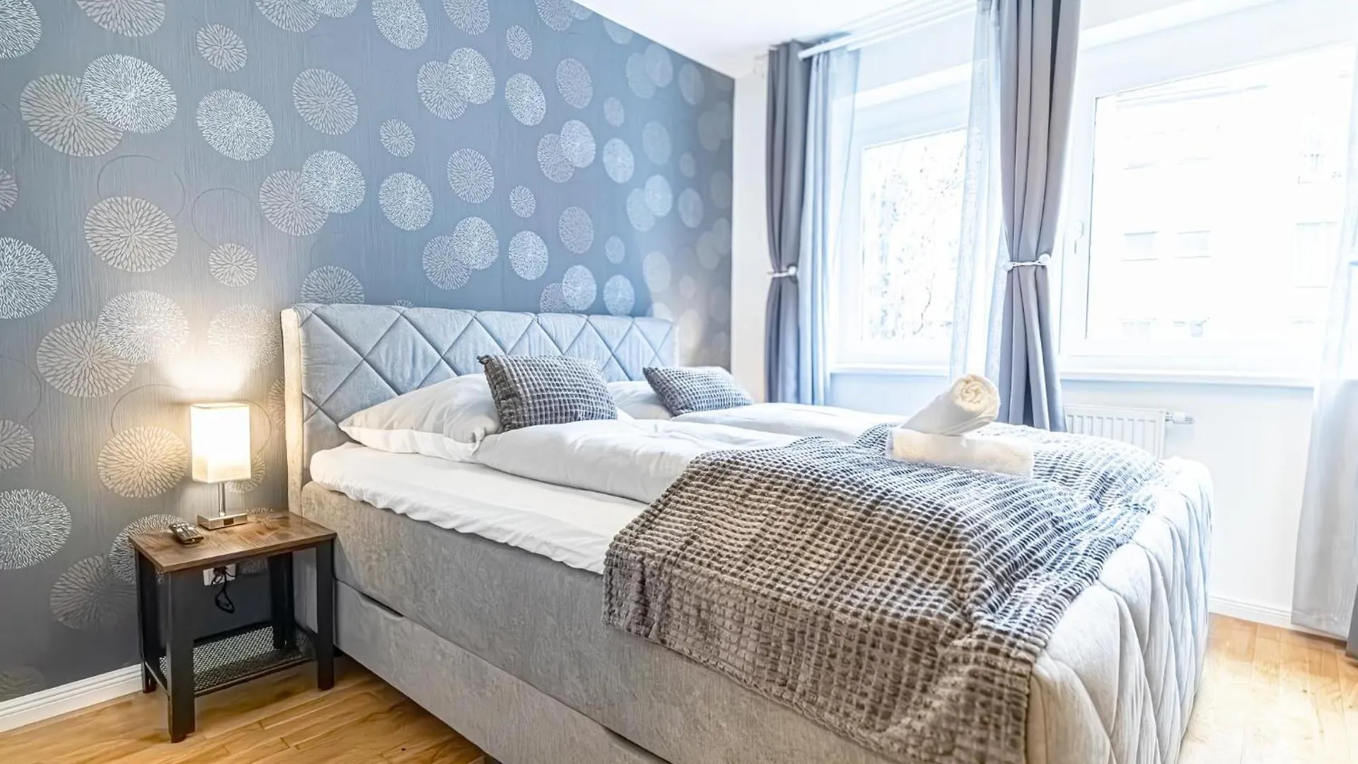 9-Min To City Center, Comfy 1Br And 1Lr With Balcony Vienna