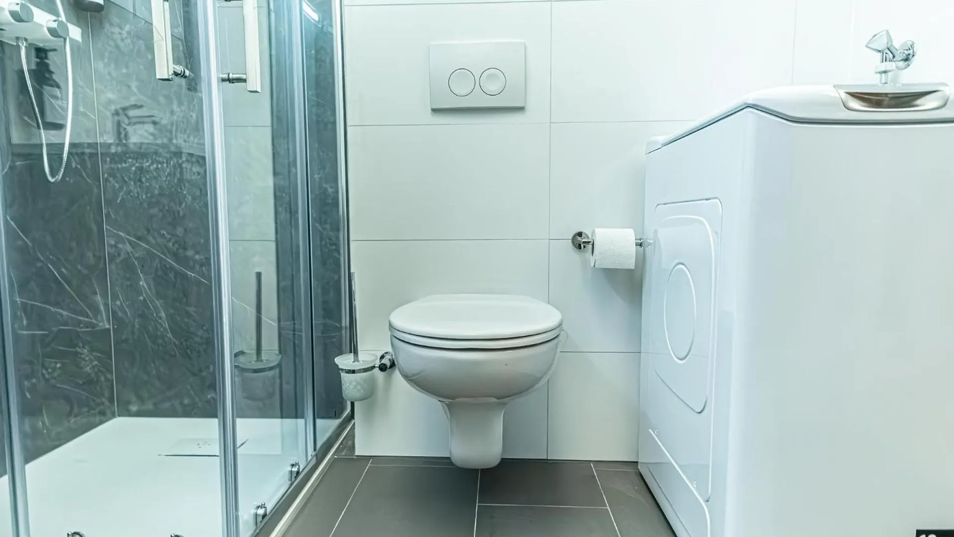 9-Min To City Center, Comfy 1Br And 1Lr With Balcony Vienna 0*,